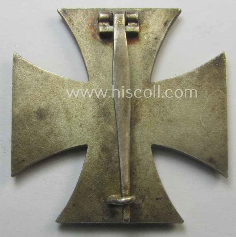 Attractive - and just moderately used! - 'Eisernes Kreuz 1. Klasse' (or: Iron Cross 1st class) being a typical non-maker-marked example that was (I deem) produced by the desirable 'Hersteller' named: 'Klein & Quenzer A.G.'