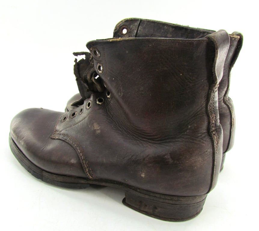 A nice pair of early high-top BDM (Bund Deutscher Mädel) shoes.