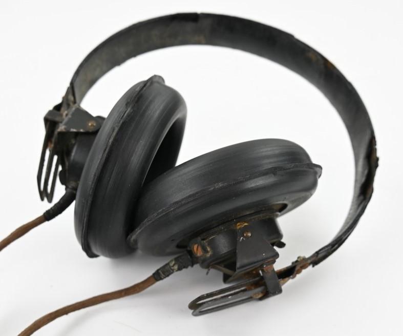 German WH Panzer Headphone 'Dfh.b'