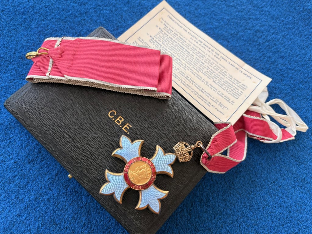 EXTREMELY RARE CASED CBE MEDAL, CASE IS TO THE LATE KING GEORGE VI ISSUE.