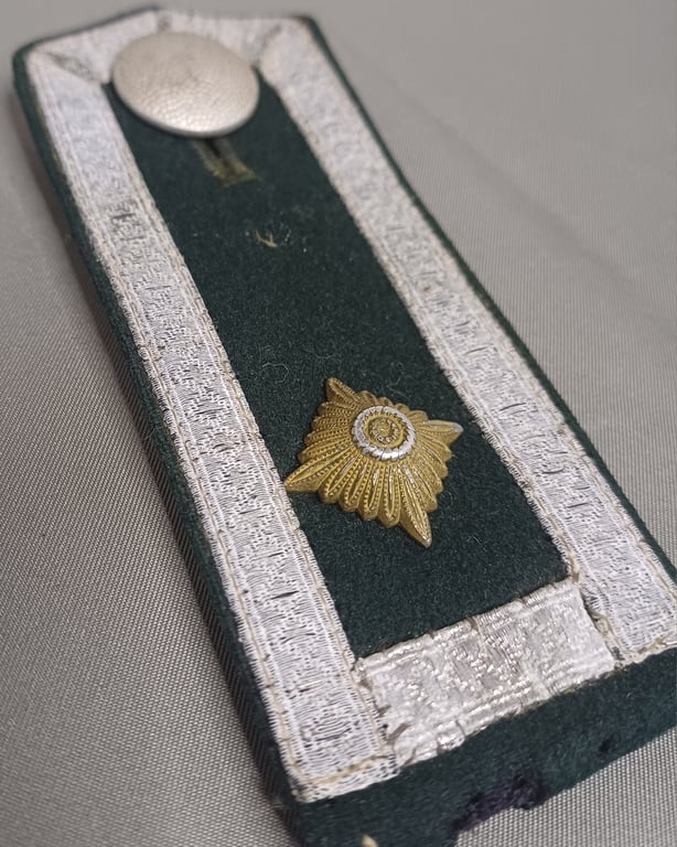 NCO M35 shoulderboard