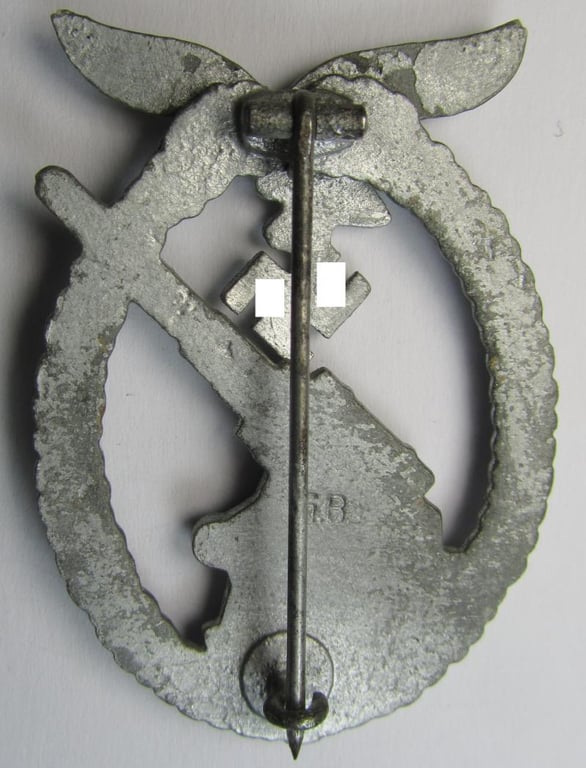 Attractive, later-war period- and/or: 'Feinzink'-based- example of a maker- (ie. 'GB'-) marked WH (Luftwaffe) 'Flakkampfabzeichen' (or: airforce anti-aircraft badge) being a detailed example as was produced by the: 'Gustav Brehmer'-company