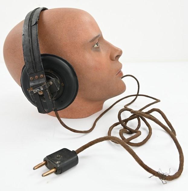 German WH Panzer Headphone 'Dfh.b'