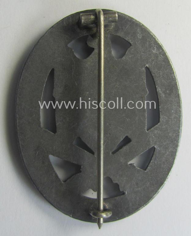 'Allgemeines Sturmabzeichen' (or: General Assault Badge ie. GAB) being a typical unmarked, zinc- (ie. 'Feinzink'-) based so-called: 'flat-back'-pattern by a (by me) unidentified maker