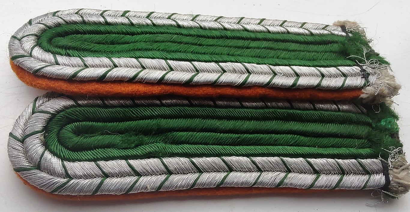 WWII German police shoulder boards