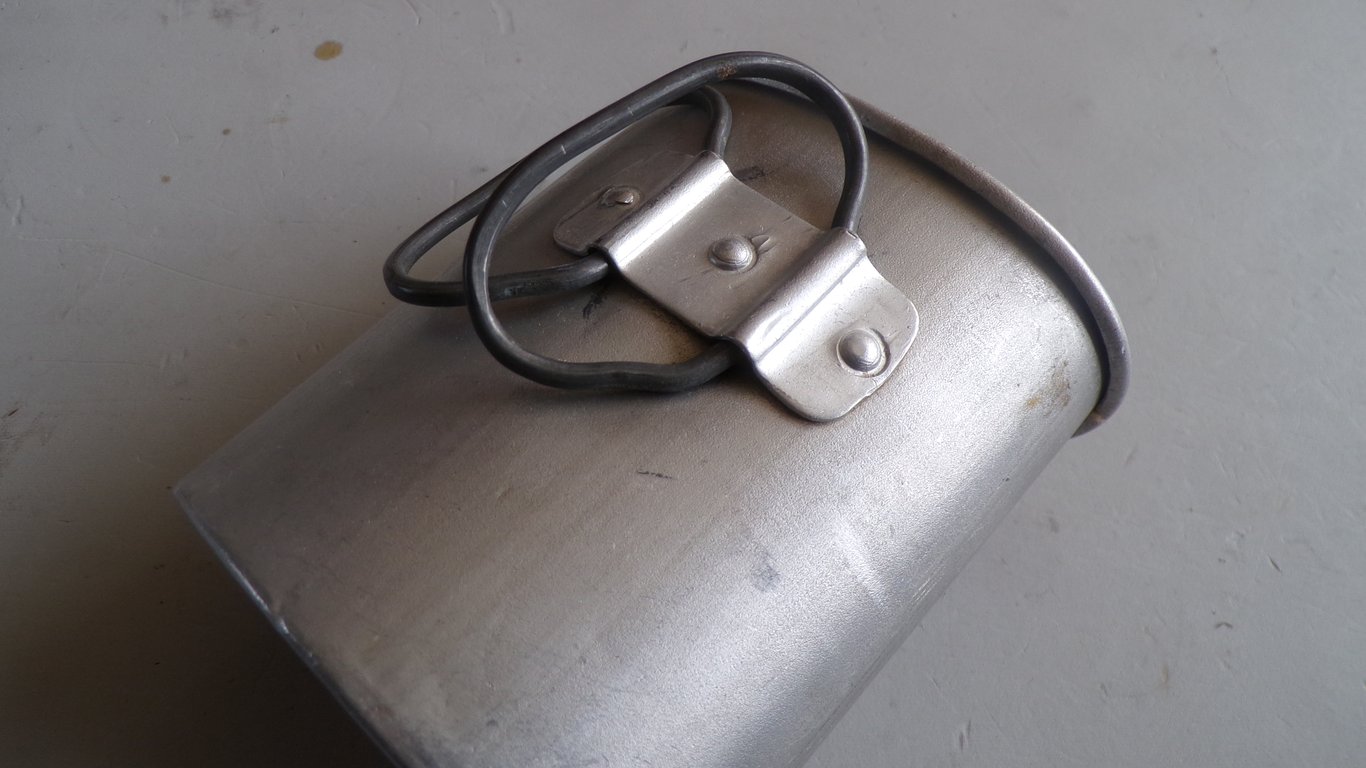 Early Drinking mug / cup