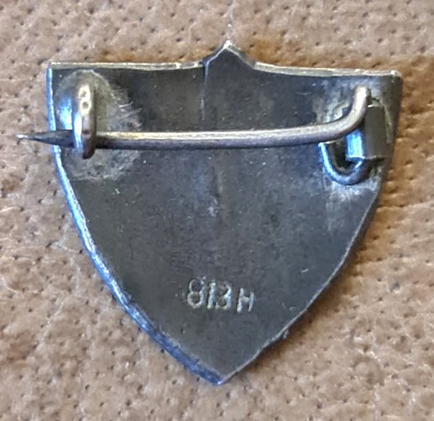 Finland  - Lapua & Patriotic People's Movement Sticker & Lapel Badge