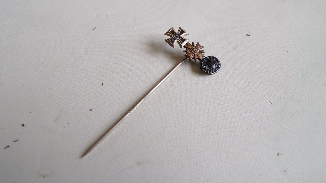 1957-Pattern Veteran's Triple Award Pin