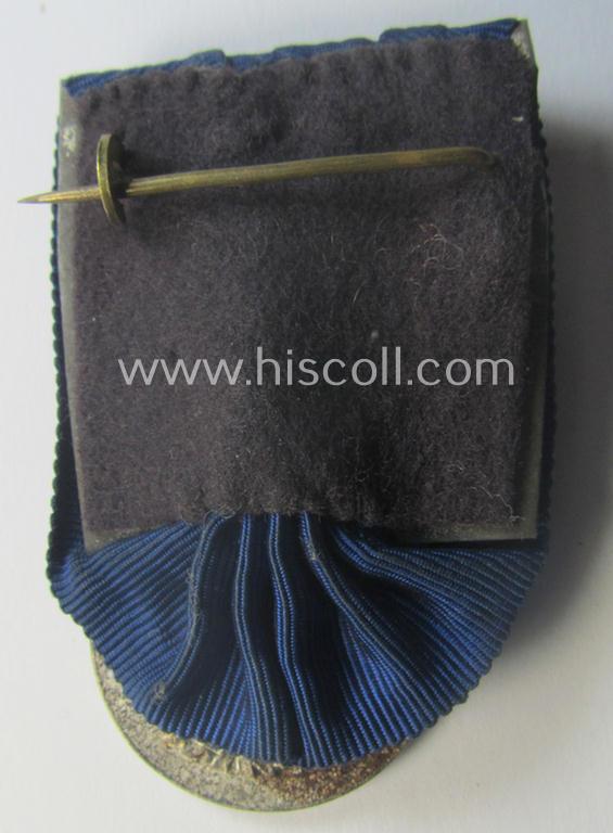 WH (Heeres- o. KM) so-called: 'Einzelspange' showing a: 'WH-Dienstauszeichnung 4. Stufe' (as was intended for 4 years of loyal-service) and that shows a detailed, 'Heeres'-type-eagle-device, period-attached