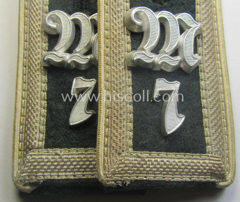 Pair of neatly 'cyphered', so-called: 'M40'-pattern', WH (Heeres) NCO-type shoulderstraps as was specifically intended for an: 'Unterfeldwebel des Maschinengewehr-Abtgs. 7'