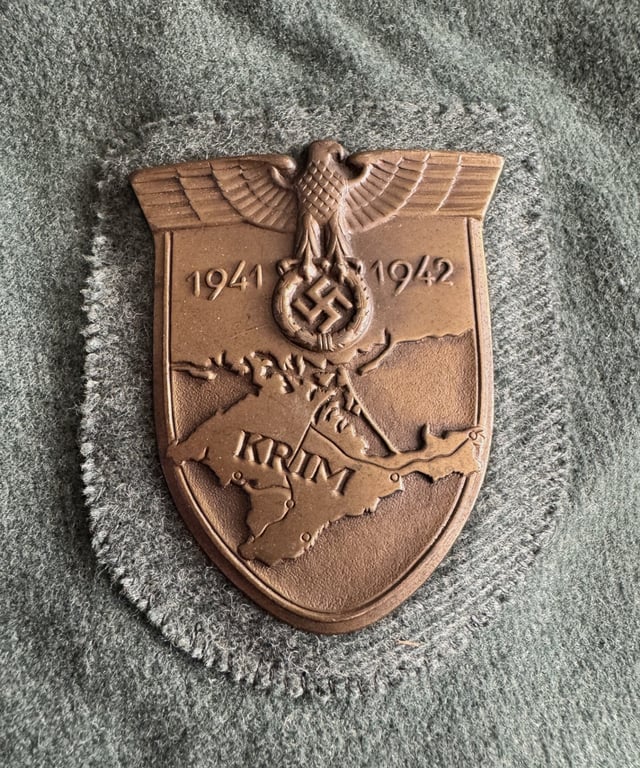 Wehrmacht Heer Infantry Officer's Tunic with Crimea Shield