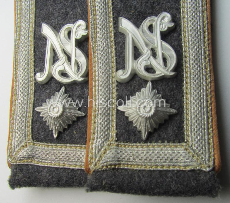 Pair of WH (Luftwaffe) NCO-type shoulderstraps: 'Feldwebel der Nachrichten-Truppen u. Mitglied einer Nachrichtenschule'