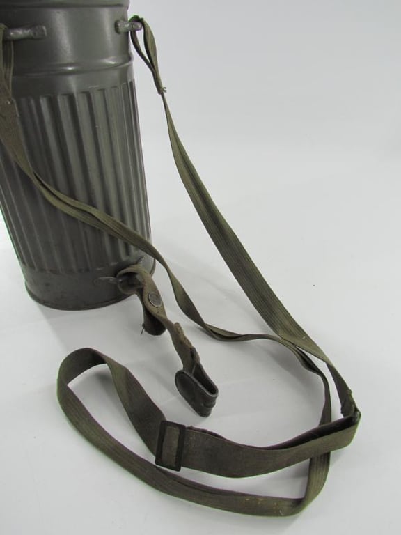 AUER German Luftschutz gasmask set..... Almost Mint