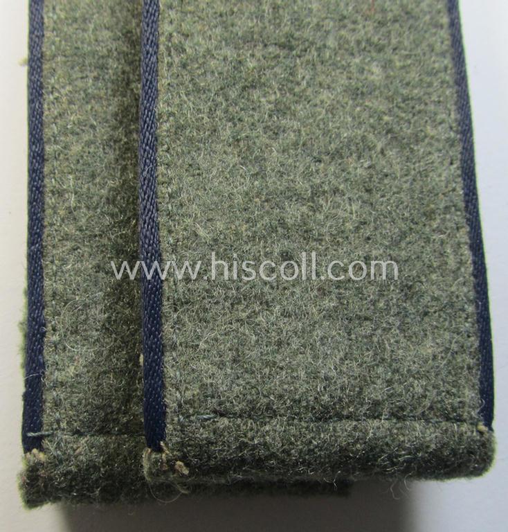 Attractive - fully matching and scarcely found! - pair of WH (Heeres) - I deem - early- (ie. mid-) war-period- (ie. 'M40 o. M43'-pattern) EM-type shoulderstraps as was intended for usage by a: 'Soldat einer Sanitäts-Abteilungs'