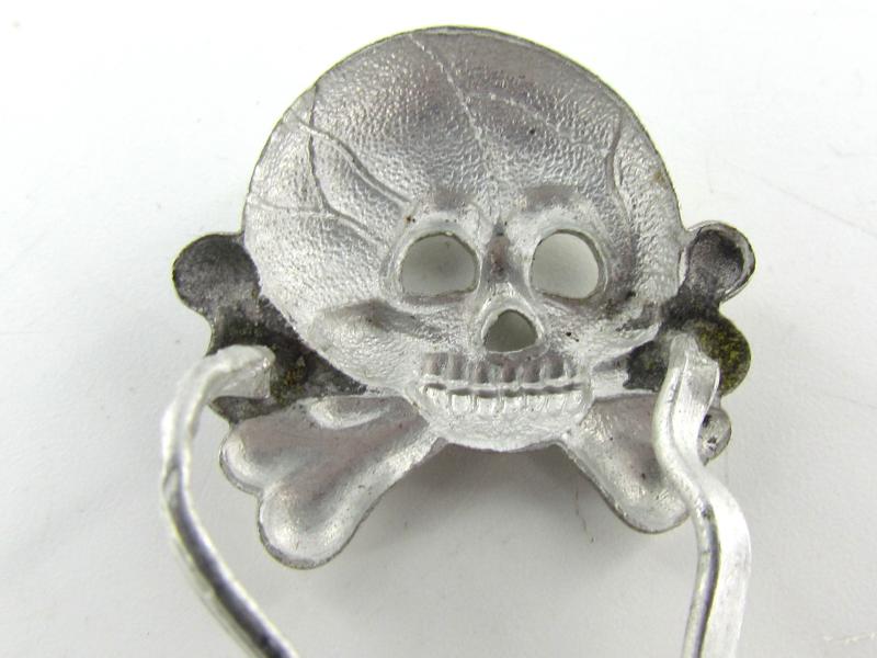 Wehrmacht (Heer) 1x Panzer Collar Tab Skull