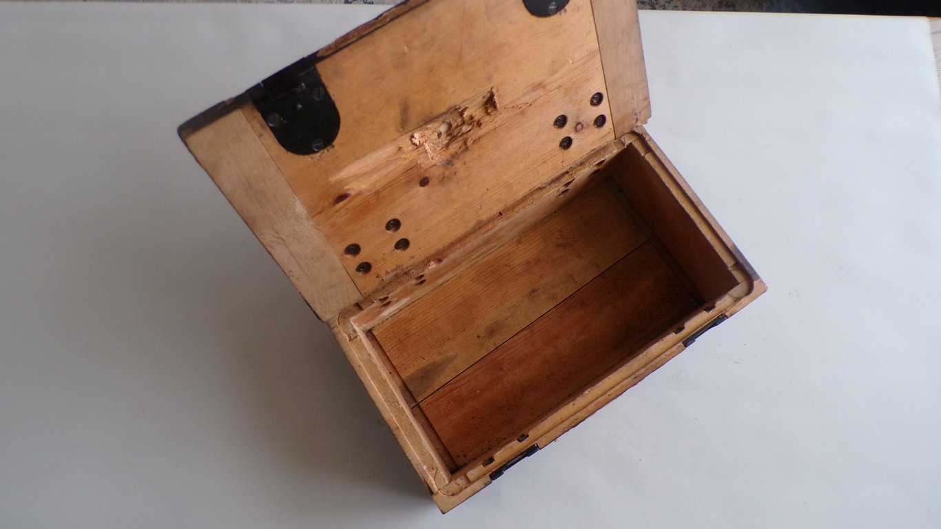 Kriegsmarine kasten fur zundladungen A