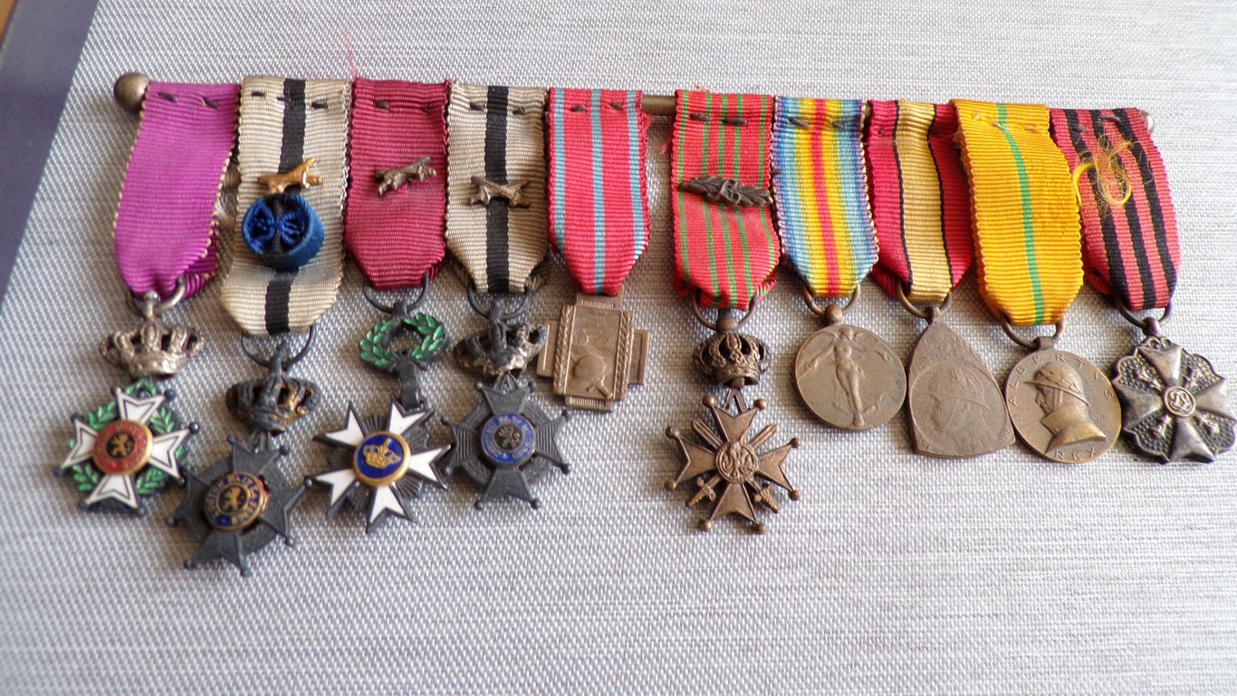 10-Piece WW1 Belgian Veteran Medal Grouping