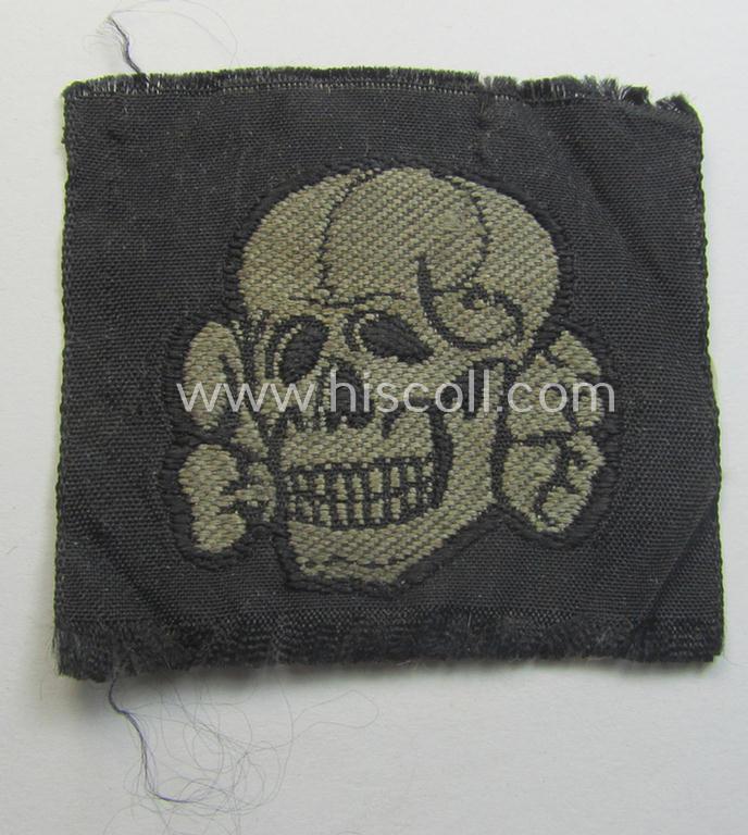 Superb - and nowadays rarely encountered! - Waffen-SS, 'BeVo'-woven-style skull- and cap-eagle-set (ie. 'Totenkopf- u. Adler-Effektensatz für Schiffchen o. Einheitsfeldmütze') that comes in a 'virtually mint- ie. unissued', condition