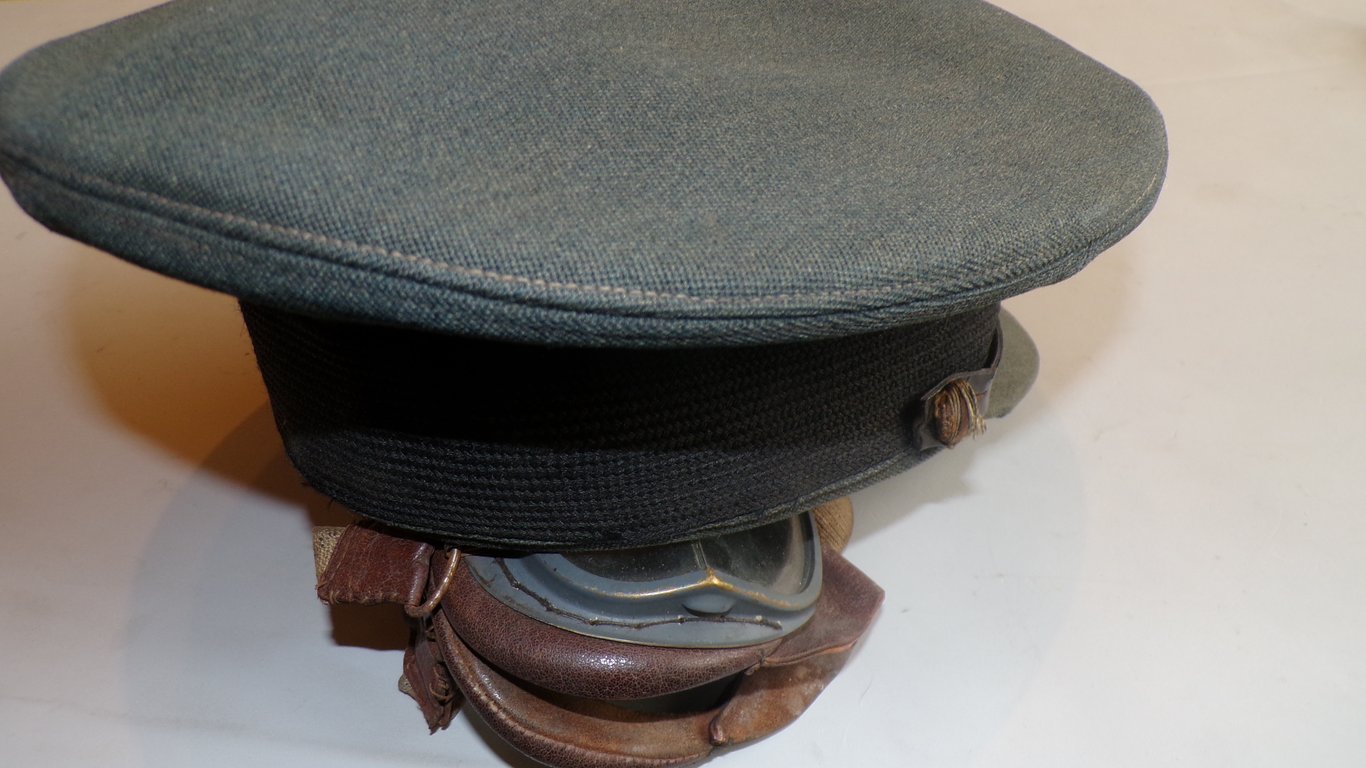 RCAF Flying Officer's Peaked Cap