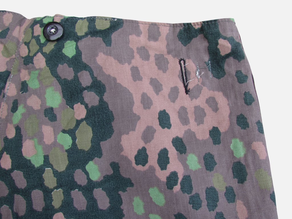 Extremely Rare Waffen-SS Dot 44 Erbsentarn Reversible Winter Trousers – Stone Mint Condition
