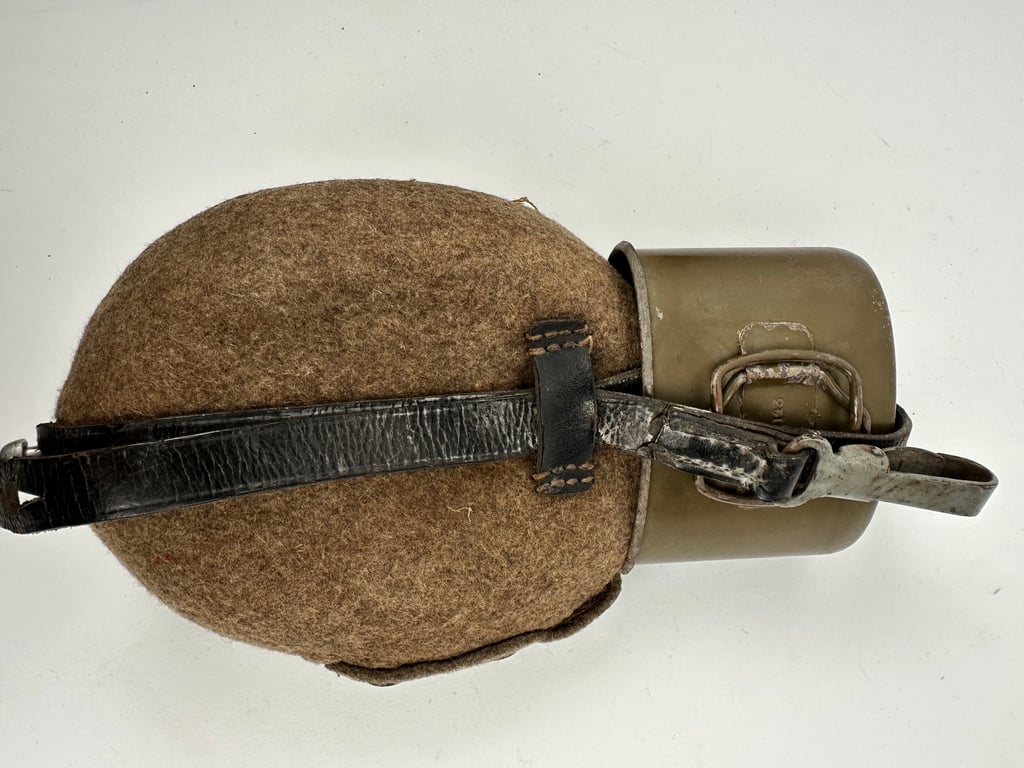 German canteen "R.F.I.43"