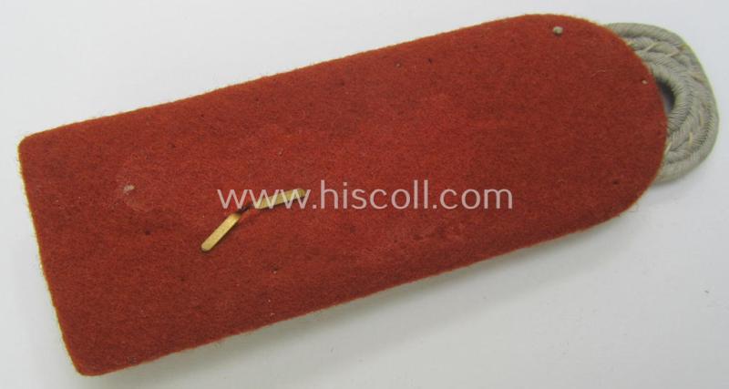 Attractive - albeit regrettably single! - WH (Heeres) officers'-type shoulderboard as was specifically intended for - and used by! - an: 'Oberstleutnant u. Mitglied des Kradschützenbtle. der Pz. Div. u. Inf. Divisione (mot.)'