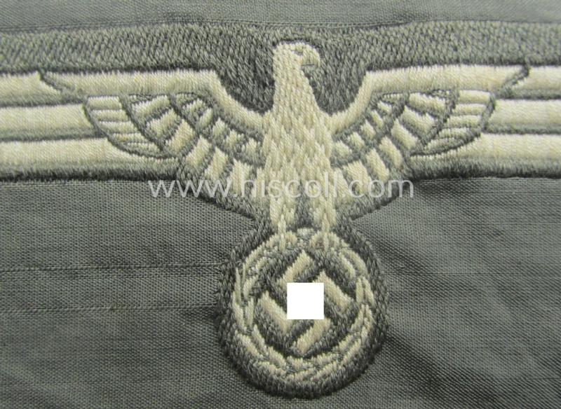 WH (Heeres) early- (ie. pre)-war-period- and/or greyish-white-coloured breast-eagle of the so-called: 'M35-pattern' (ie. 'Brustadler für Mannschaften u. Uffz.') as was executed in the neat 'BeVo'-weave pattern