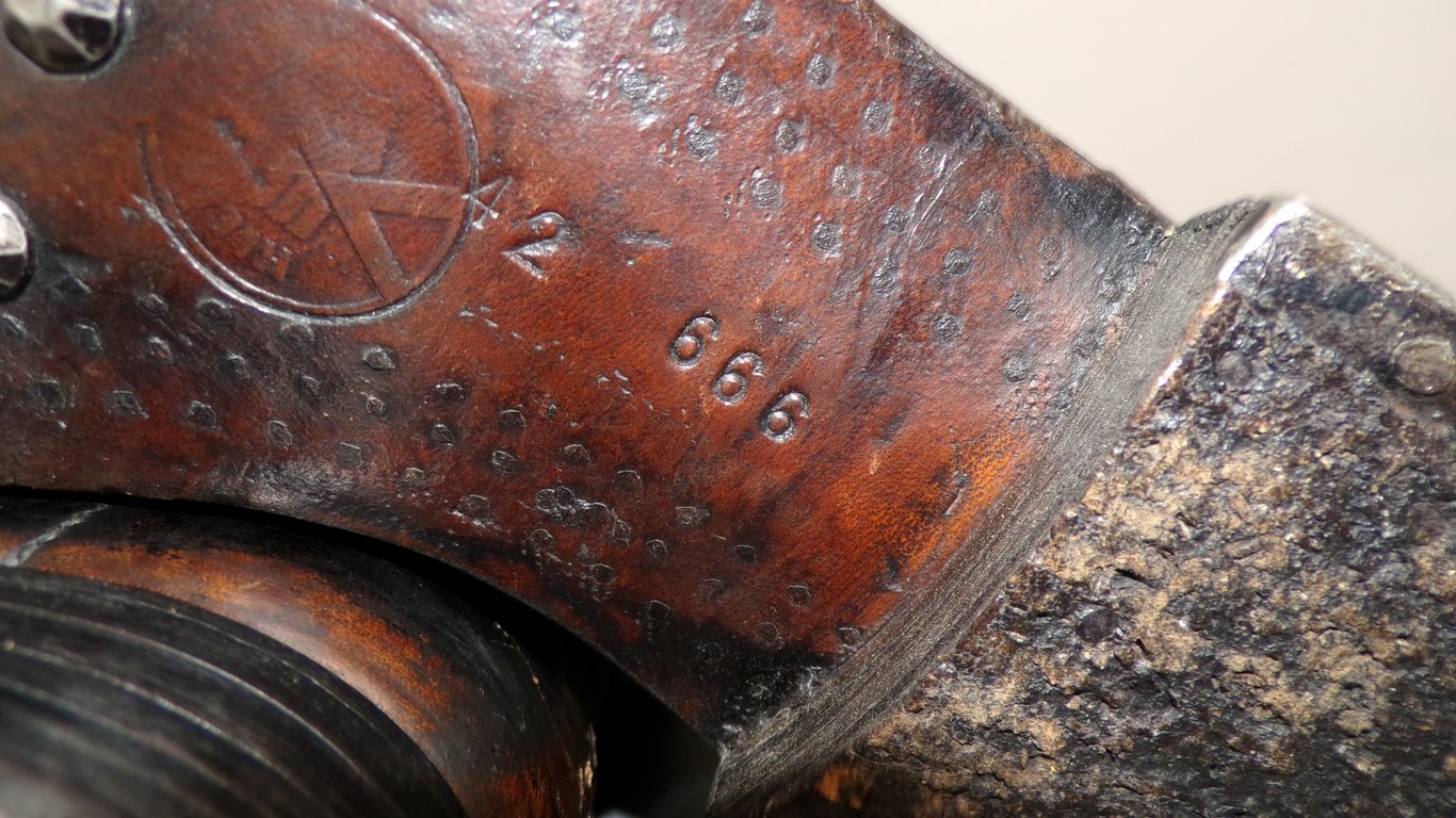 Mint Marschstiefel or "Knobelbecher" (jackboots)