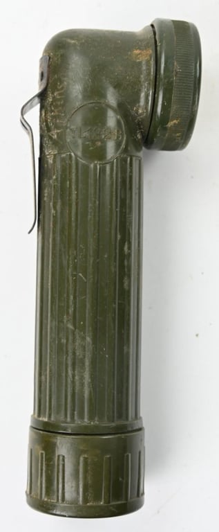 US WW2 TL-122 B Flashlight