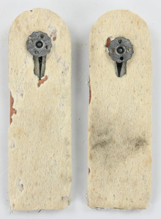 German WH Officer Shoulderboards with Pictures