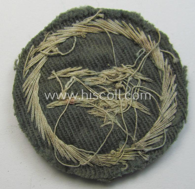 Neat, hand-embroidered example of a: DLV (ie. 'Deutscher Luftsportsverband'-) related so-called: 'Segelflieger-B-Abzeichen' (being a detailed- and quality-produced example)