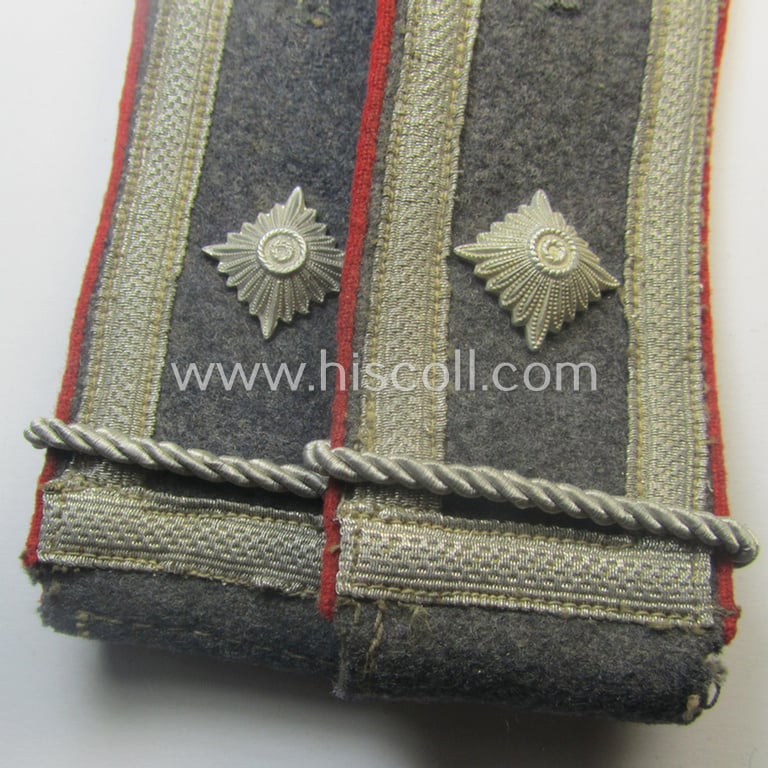Truly used - and fully matching! - pair of WH (Luftwaffe) NCO-type shoulderstraps as piped in the bright-red branchcolour as was intended for a: 'Wachtmeister u. Offiziers-Anwärter der Flak-Art.-Trpn.'