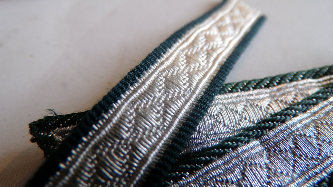 Heer M36 Gefreiter Sleeve Rank Chevron