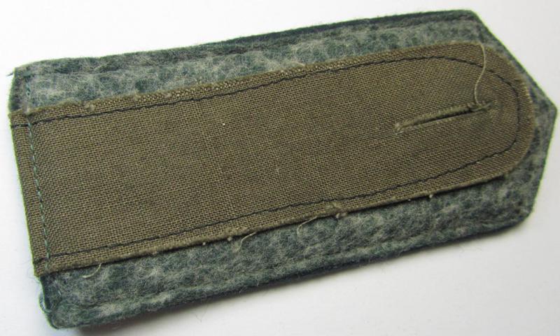 Neat - albeit regrettably single - 'cyphered'- (and I deem mid- ie. later-war-period-) WH (Kriegsmarine) enlisted-mens'-type shoulderstrap as was intended for a: 'Soldat eines Küsten-Artillerie-Abteilungs'