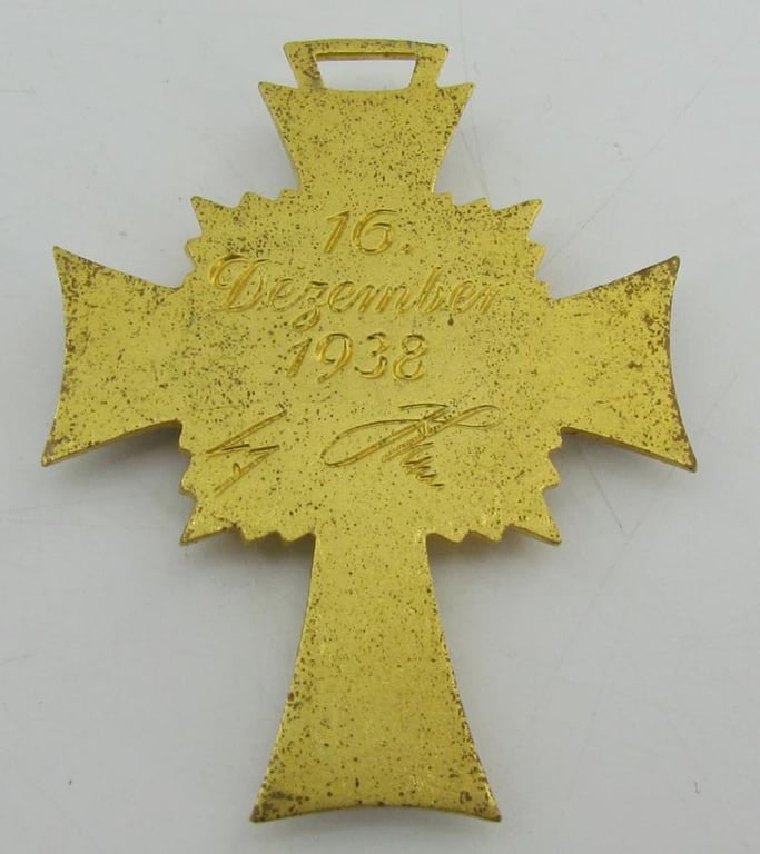 German Mothers Cross in Gold