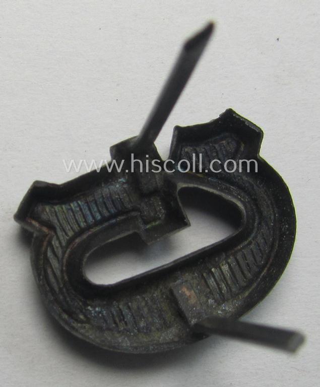 Pair of officers'-pattern, SS- (ie. SS-VT-) related shoulderstrap 'G'-cyphers (ie. 'Ziffern'): 'SS-Regiment Germania'