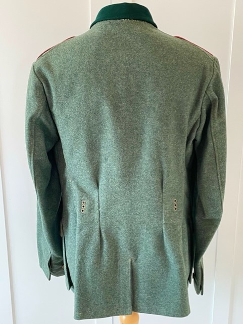 EXCELLENT WWII GERMAN COMBAT PANZER ENLISTED MANS M36 TUNIC