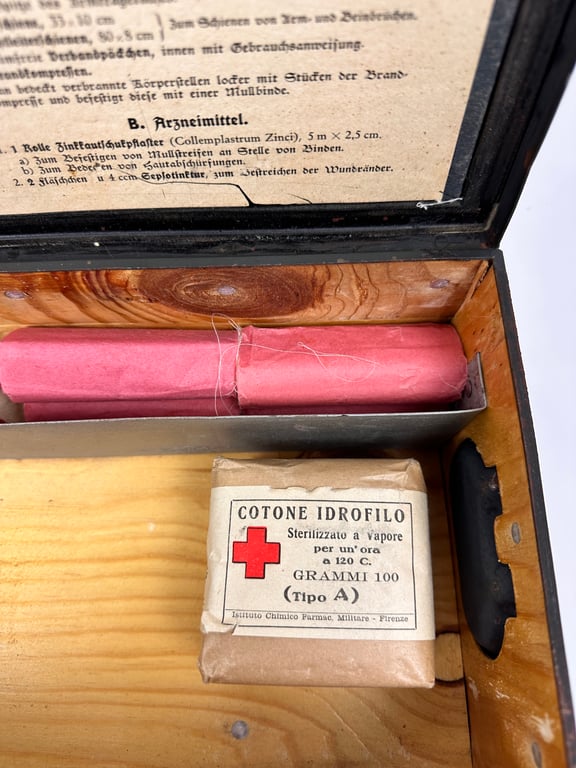WW2 German 'Verbandkasten' First Aid Box