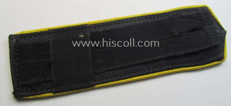 Single - and clearly worn - bright-yellow-piped so-called: 'Nachrichten-HJ'-shoulderstrap as intended for a: 'HJ-Junge' who served within the 'Bann 328' (328 = 'Bann Rosenheim (Chiemgau)' situated in the 'Gebiet Süd Hochland')