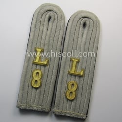 Attractive - and fully matching! - pair of...