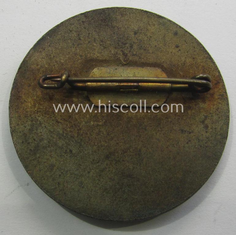 Fairly luxuriously styled, so-called: N.S.D.A.P.-related 'tinnie' (ie. 'Tagungs- o. Veranstaltungsabzeichen'-) being a non-maker-marked example depicting the text: 'Reichsparteitag 1935'