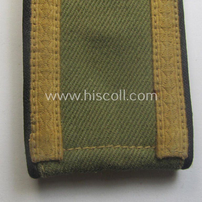 Single, WH (Heeres) 'tropical-issued' ie. 'DAK'-related, NCO-type shoulderstrap as was intended for an: 'Unteroffizier der Pionier-Trpn.'