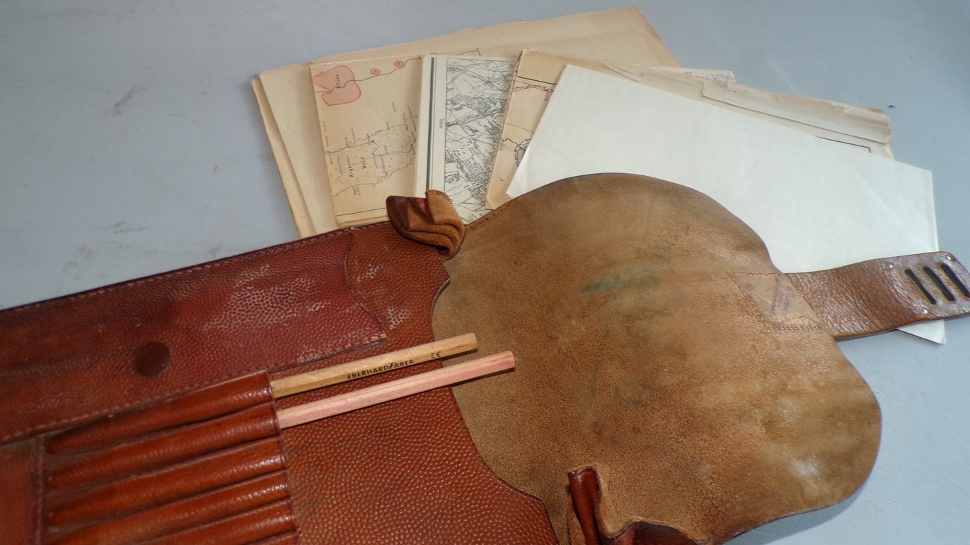 Kartentasche (map case)