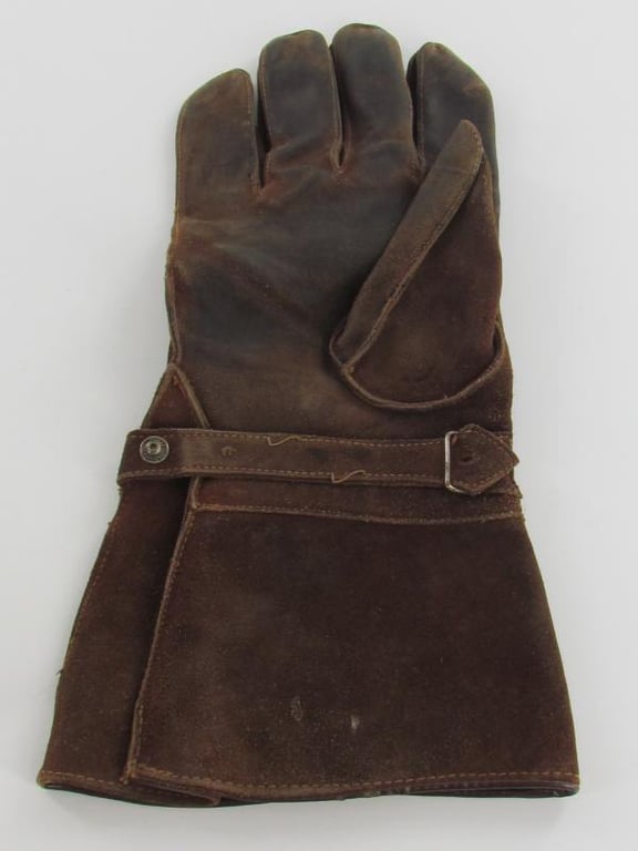 Luftwaffe Pilot Gloves dated 1944 and LBA Marked