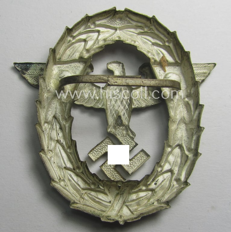 Early-period- and tarnished silvered ie. 'Buntmetall'-based! - 'Polizei'- (ie. police) visor-cap eagle being a silver-coloured- and typical non-maker-marked example as was intended for usage on the various 'Polizei' (ie. police) visor-caps