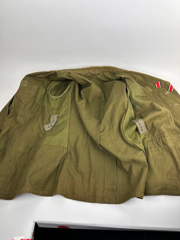 Army (Heer) tropical ‘Afrikakorps’ Feldbluse for mountain trooper ‘Gebirgsjäger’ officer