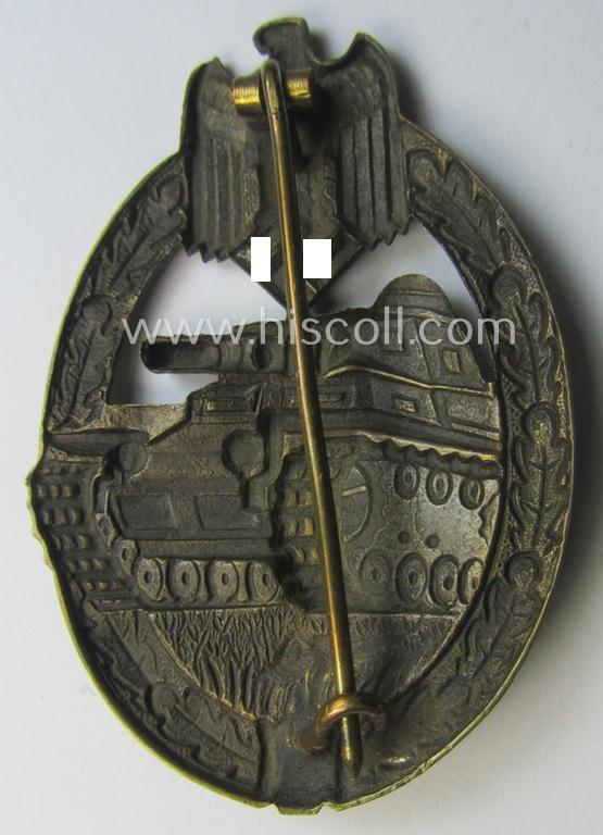 'Panzerkampf-Abzeichen in Bronze' being a (typical!) unmarked, 'Buntmetall'-based- and/or 'hollow-back'-specimen as was produced by the: 'Karl Würster'-company