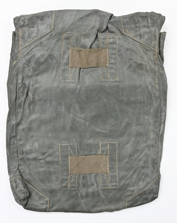 German WH M31 Gascape Pouch