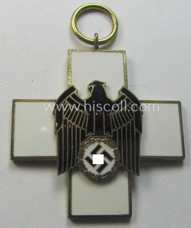 Multi-coloured- and nicely enamelled: 'Ehrenzeichen für deutsche Volkspflege 3. Stufe' that comes together with its original ribbon (ie. 'Bandabschnitt') and that comes stored in its period, 'LDO'-marked etui as found