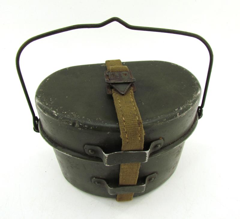 German reissued Italian messkit with Webbing Strap
